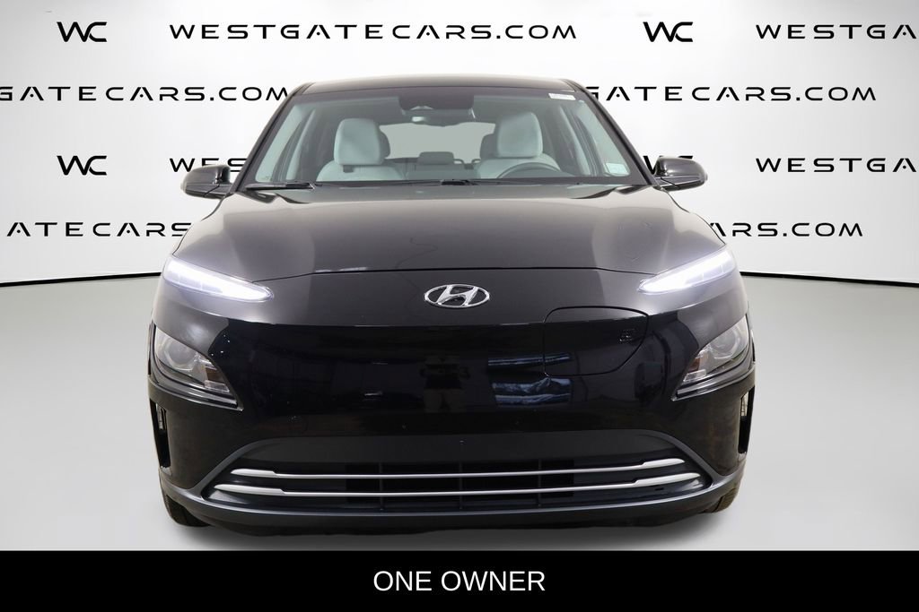 Used 2023 Hyundai Kona SE w/ Cargo Package image 2