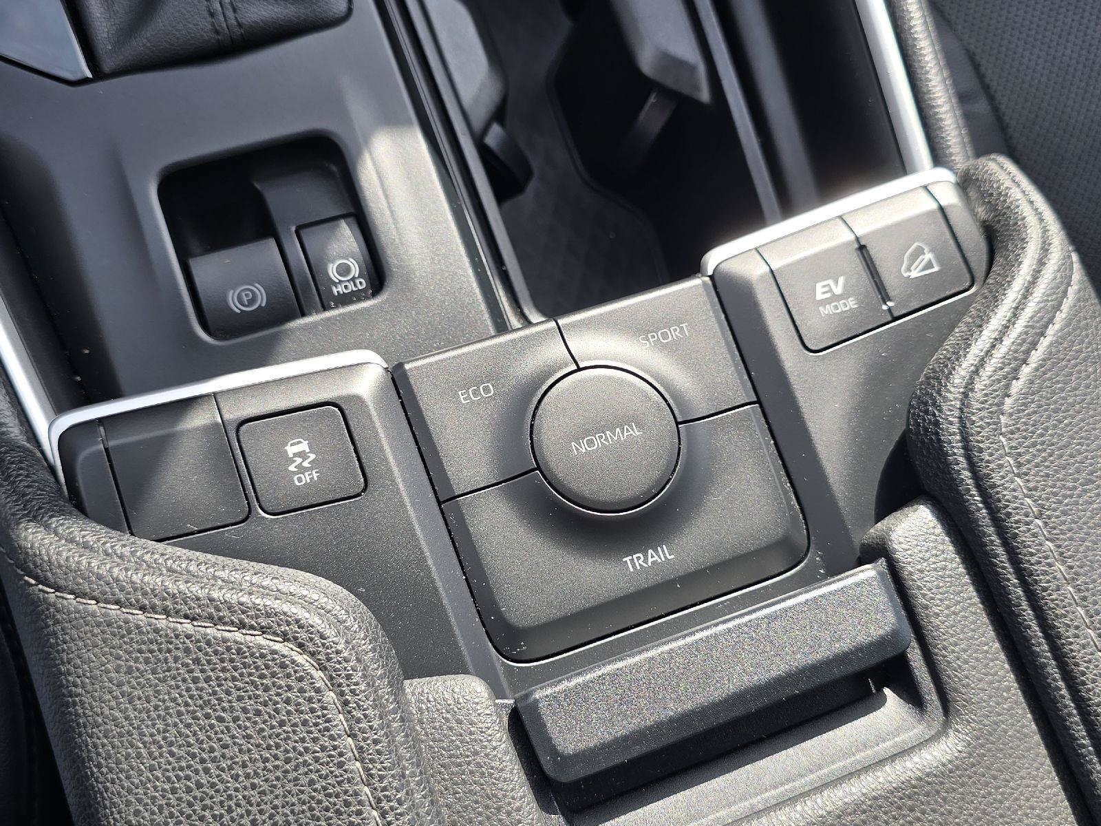Used 2025 Toyota Grand Highlander AWD Hybrid image 28