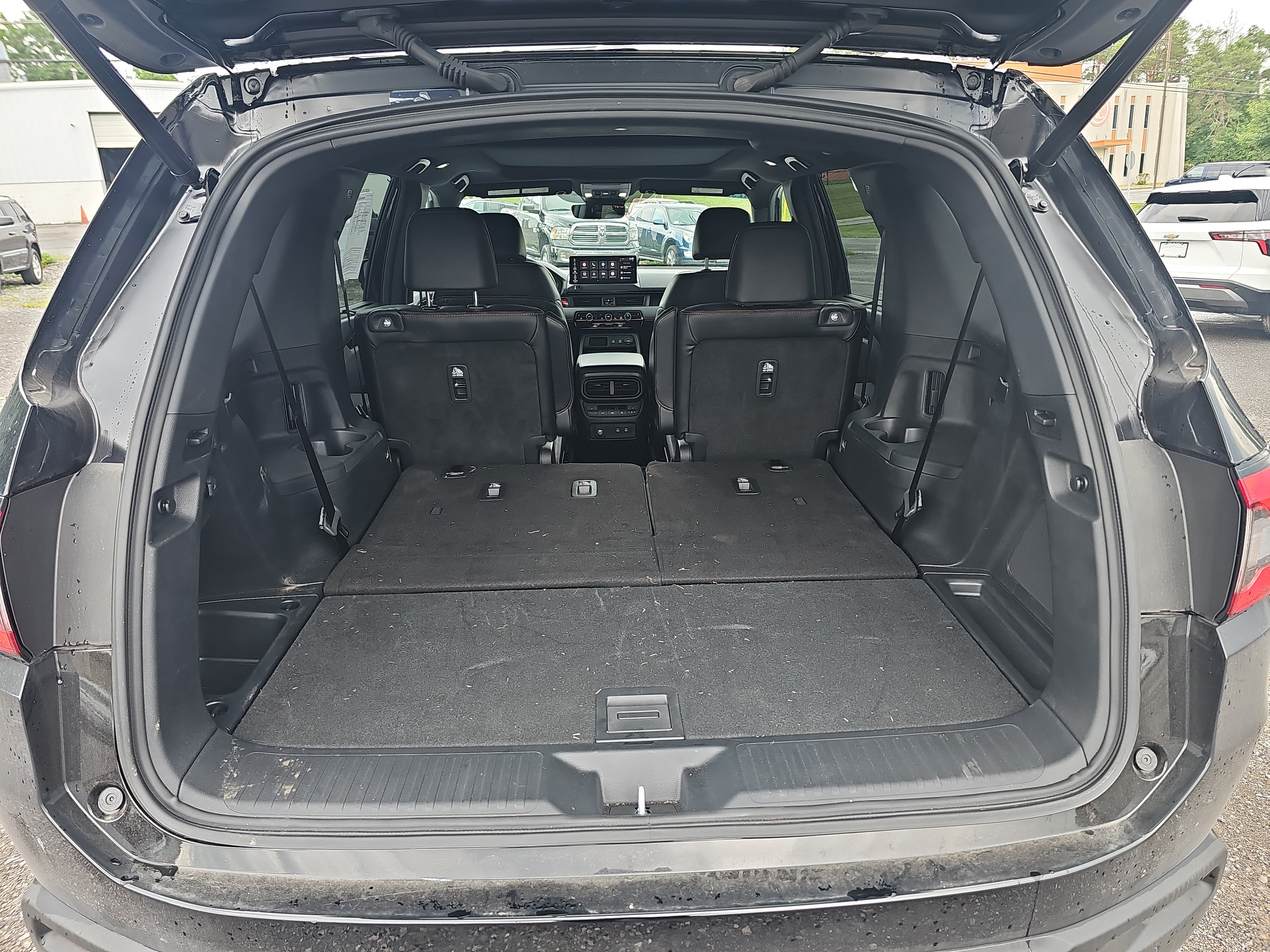 Used 2026 Honda Pilot TrailSport image 5