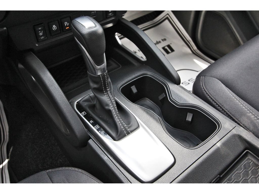 Used 2025 Nissan Frontier SV w/ SV Convenience Package RWD image 27
