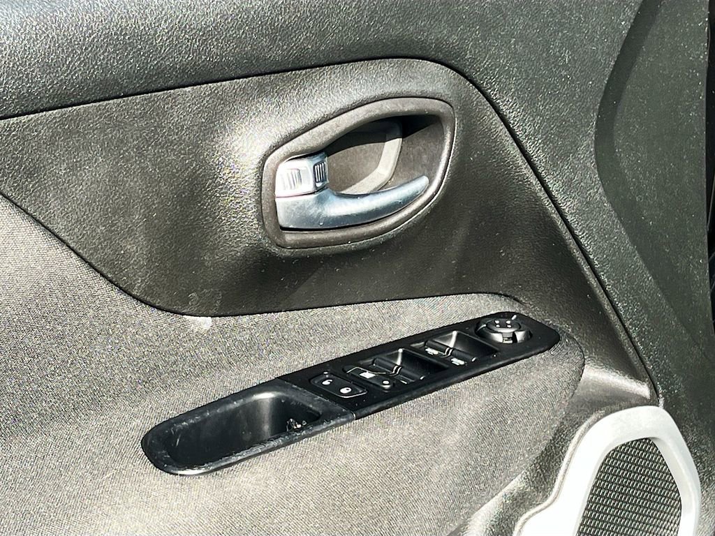 Certified 2020 Jeep Renegade Sport image 15