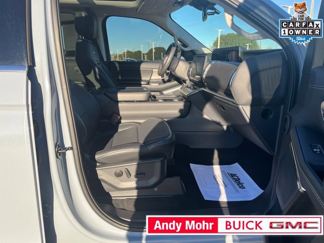 Used 2026 Ford Expedition Platinum w/ Driver's Package AWD/4WD image 53