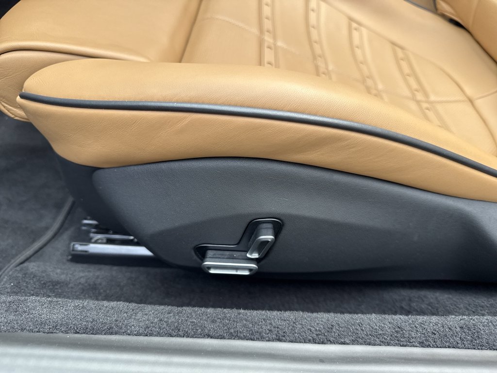 Certified 2024 Ferrari Roma Spider RWD image 12