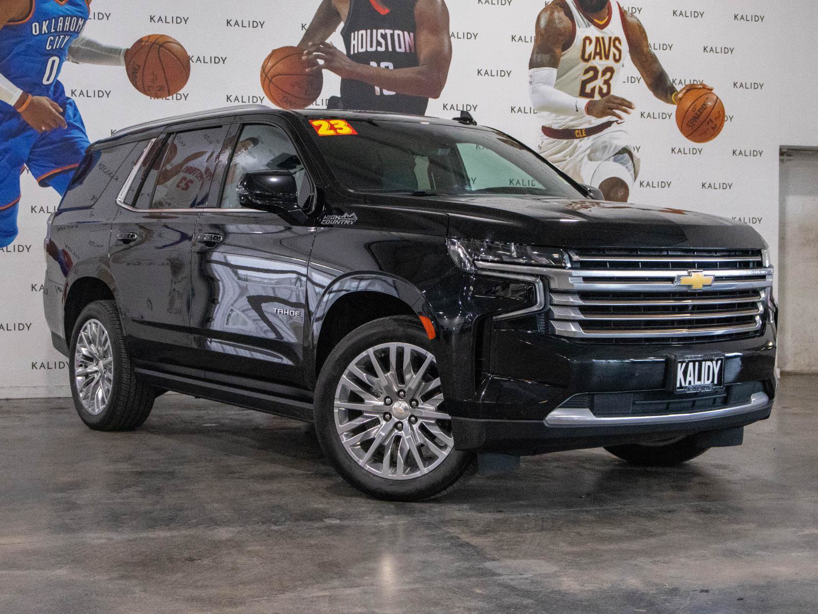 Used 2023 Chevrolet Tahoe High Country AWD/4WD image 2