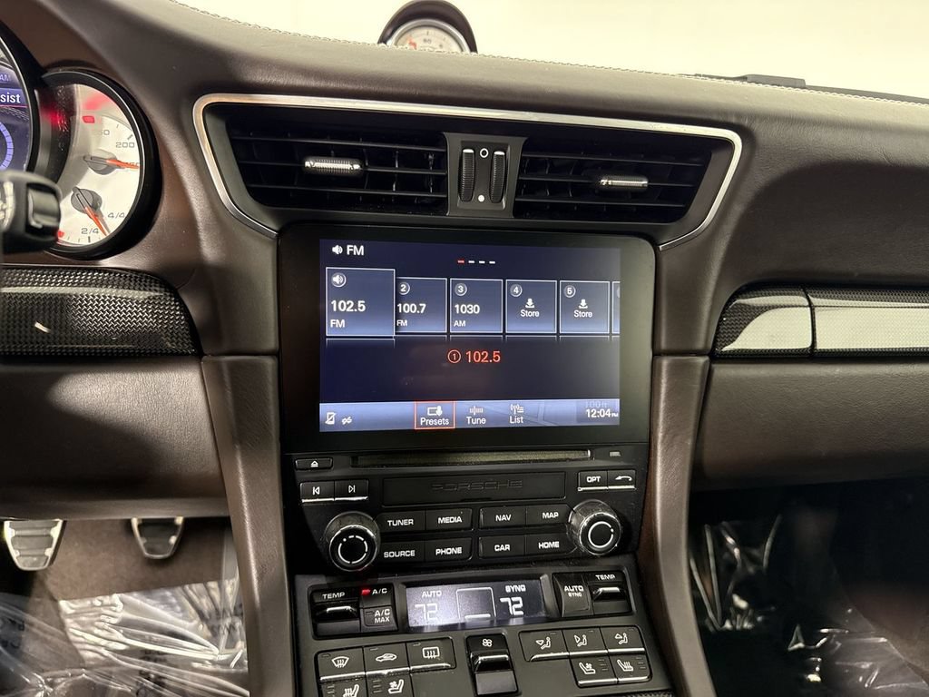 Certified 2017 Porsche 911 Carrera 4 AWD/4WD image 28