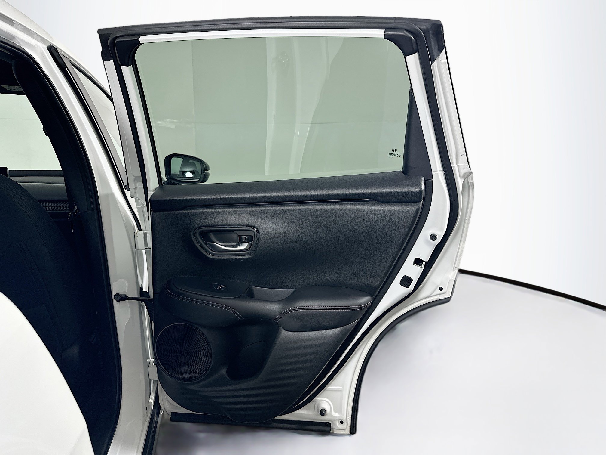 Used 2025 Honda HR-V Sport image 28