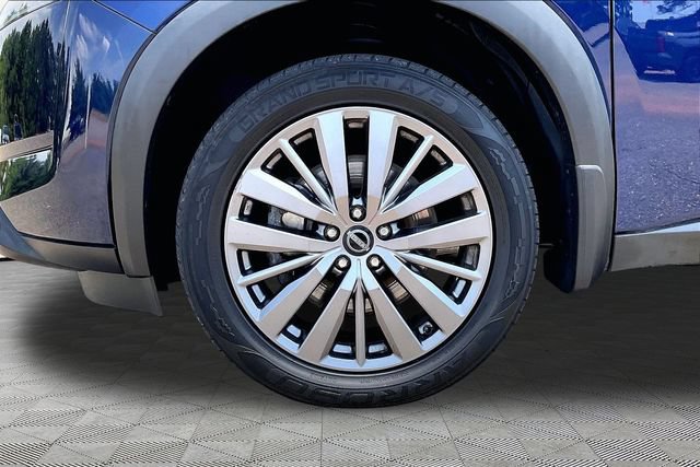 Used 2023 Nissan Pathfinder SL AWD/4WD image 23