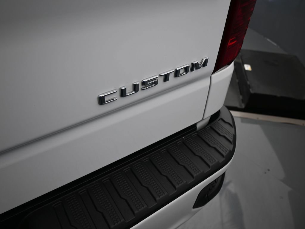 Used 2025 Chevrolet Silverado 1500 Custom image 42