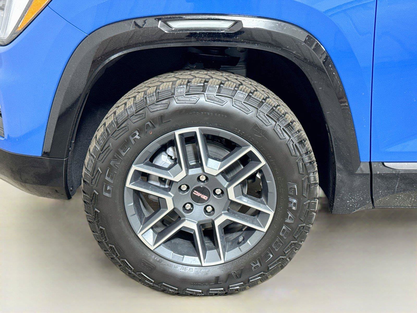 New 2027 GMC Terrain AT4 w/ Technology Package II AWD/4WD image 19