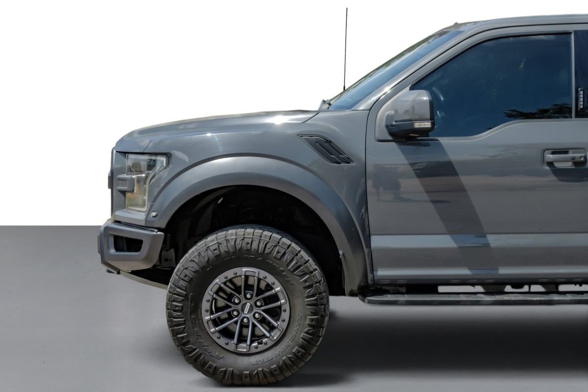 Used 2020 Ford F150 Raptor w/ Equipment Group 802A Luxury AWD/4WD image 10