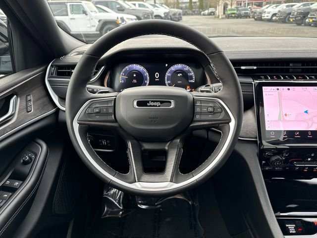 New 2025 Jeep Grand Cherokee Limited AWD/4WD image 12