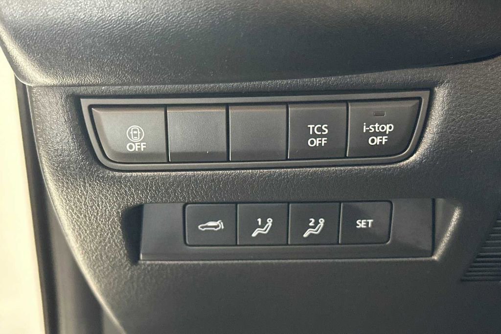 Used 2025 MAZDA CX-50 AWD 2.5 Turbo w/ Premium Pkg image 31