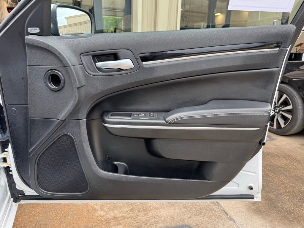 Used 2023 Chrysler 300 S RWD image 21