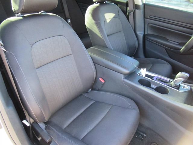 Used 2024 Nissan Altima 2.5 S image 9