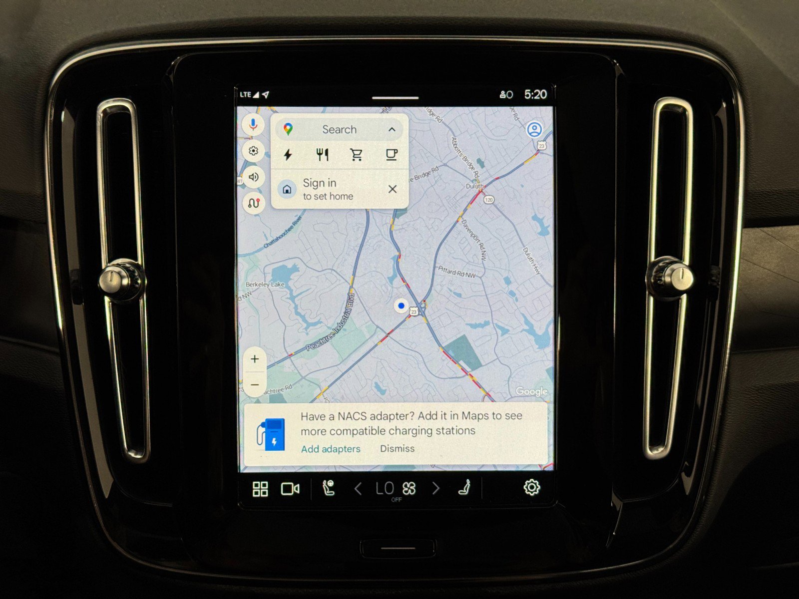 Used 2023 Volvo C40 P8 Recharge Ultimate w/ Protection Package Premier image 23