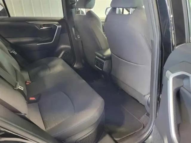 Used 2023 Toyota RAV4 SE AWD/4WD image 19