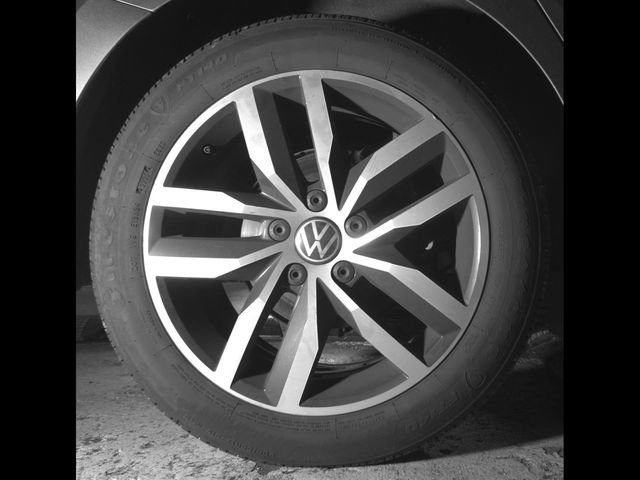 Used 2025 Volkswagen Jetta SE FWD image 12