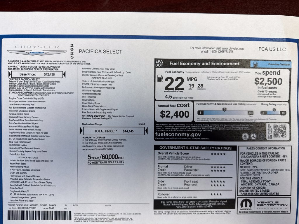 Used 2025 Chrysler Pacifica Select FWD image 29