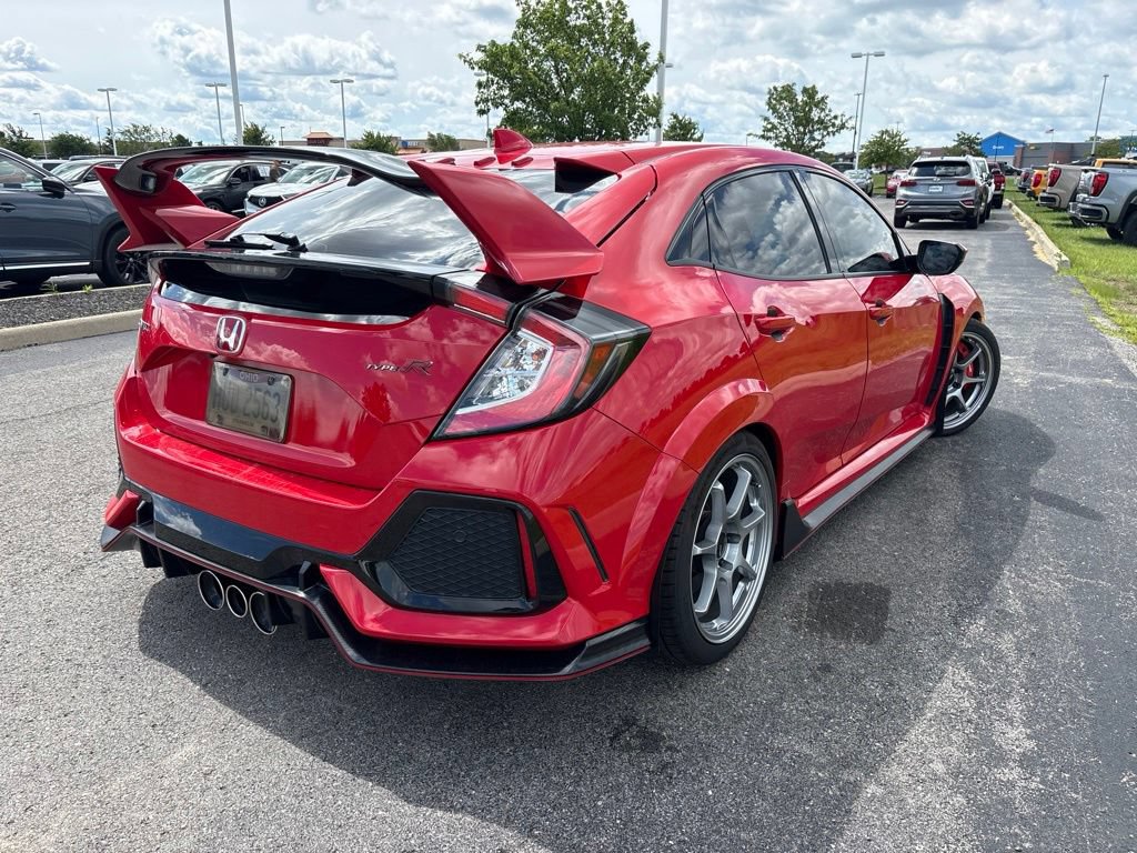 Used 2017 Honda Civic Type R image 11