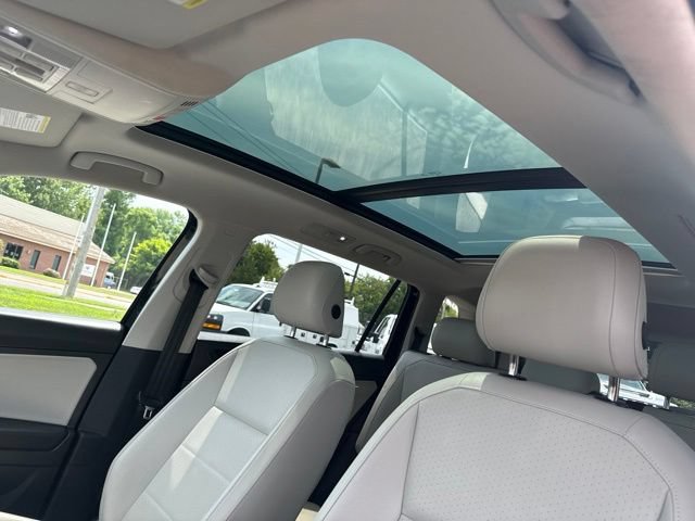 Used 2021 Volkswagen Tiguan SEL w/ 3-Row Tiguan MDO Package FWD image 23