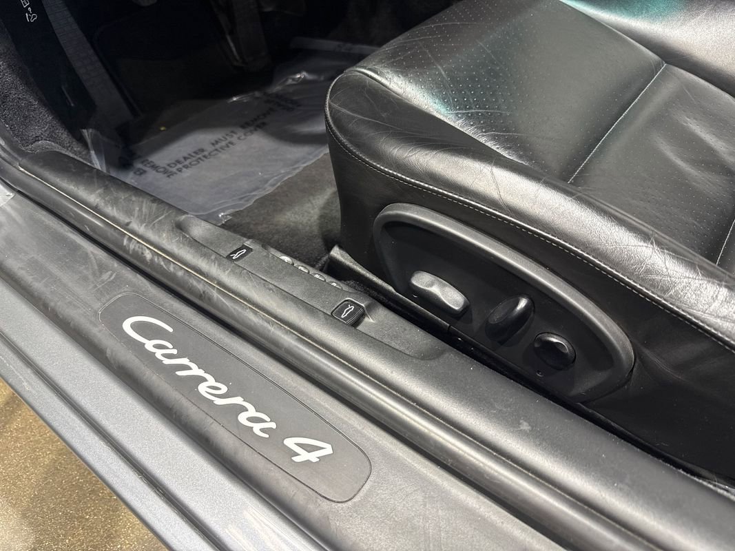 Used 2001 Porsche 911 Carrera 4 AWD/4WD image 96