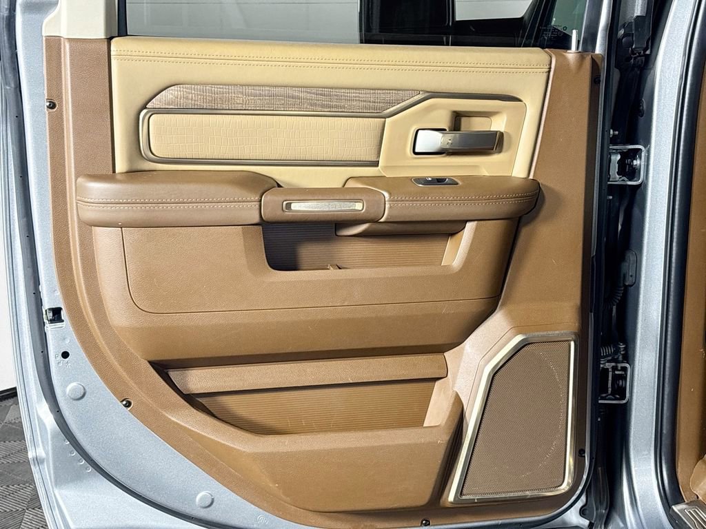 Used 2024 RAM 3500 Limited w/ Safety Group image 20