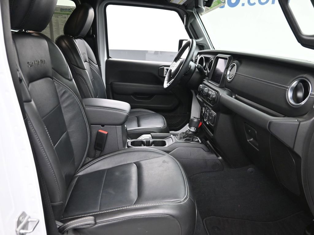 Used 2022 Jeep Wrangler Unlimited Sahara w/ Cold Weather Group image 7