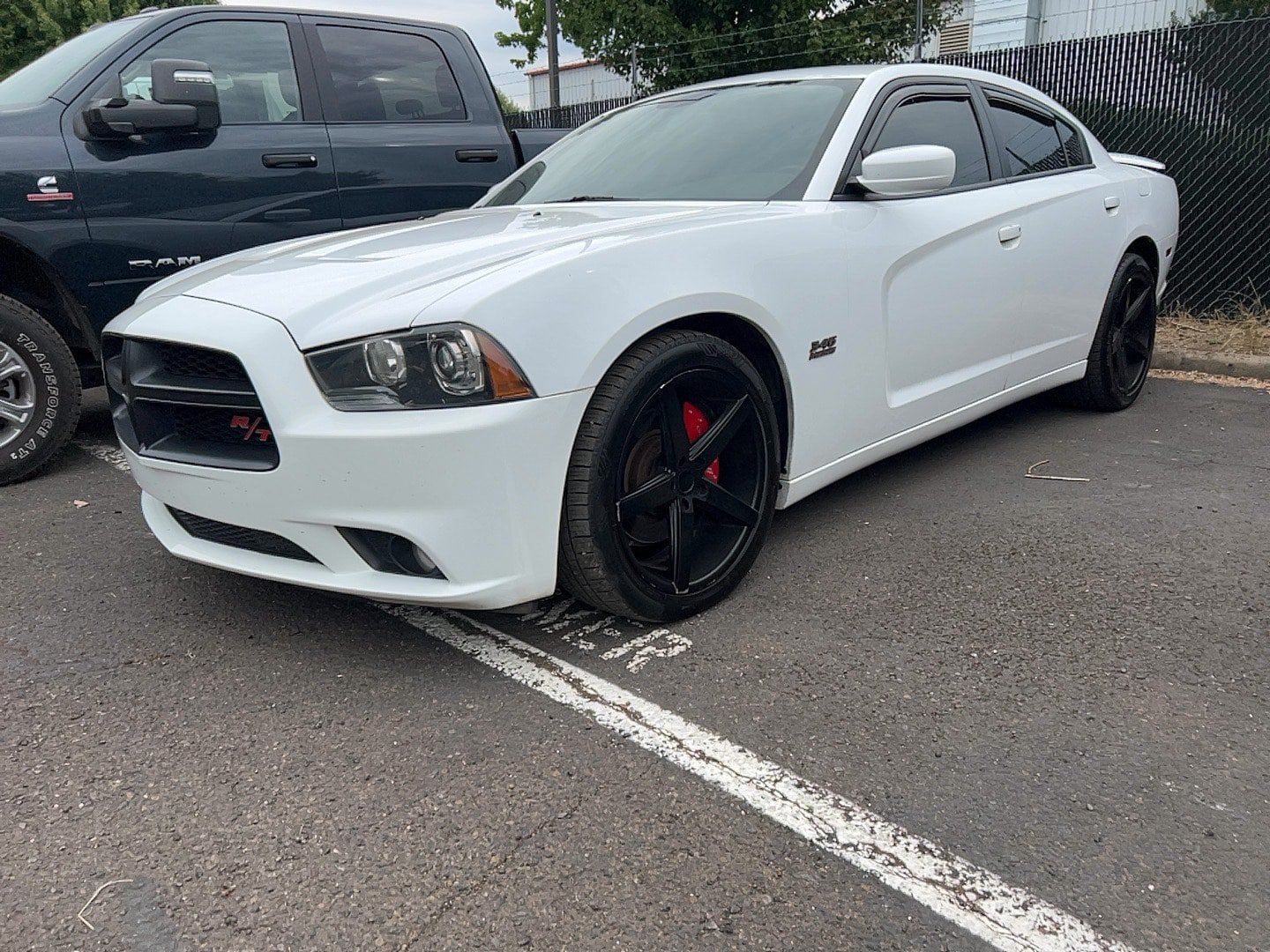 Used 2014 Dodge Charger R/T RWD image 1