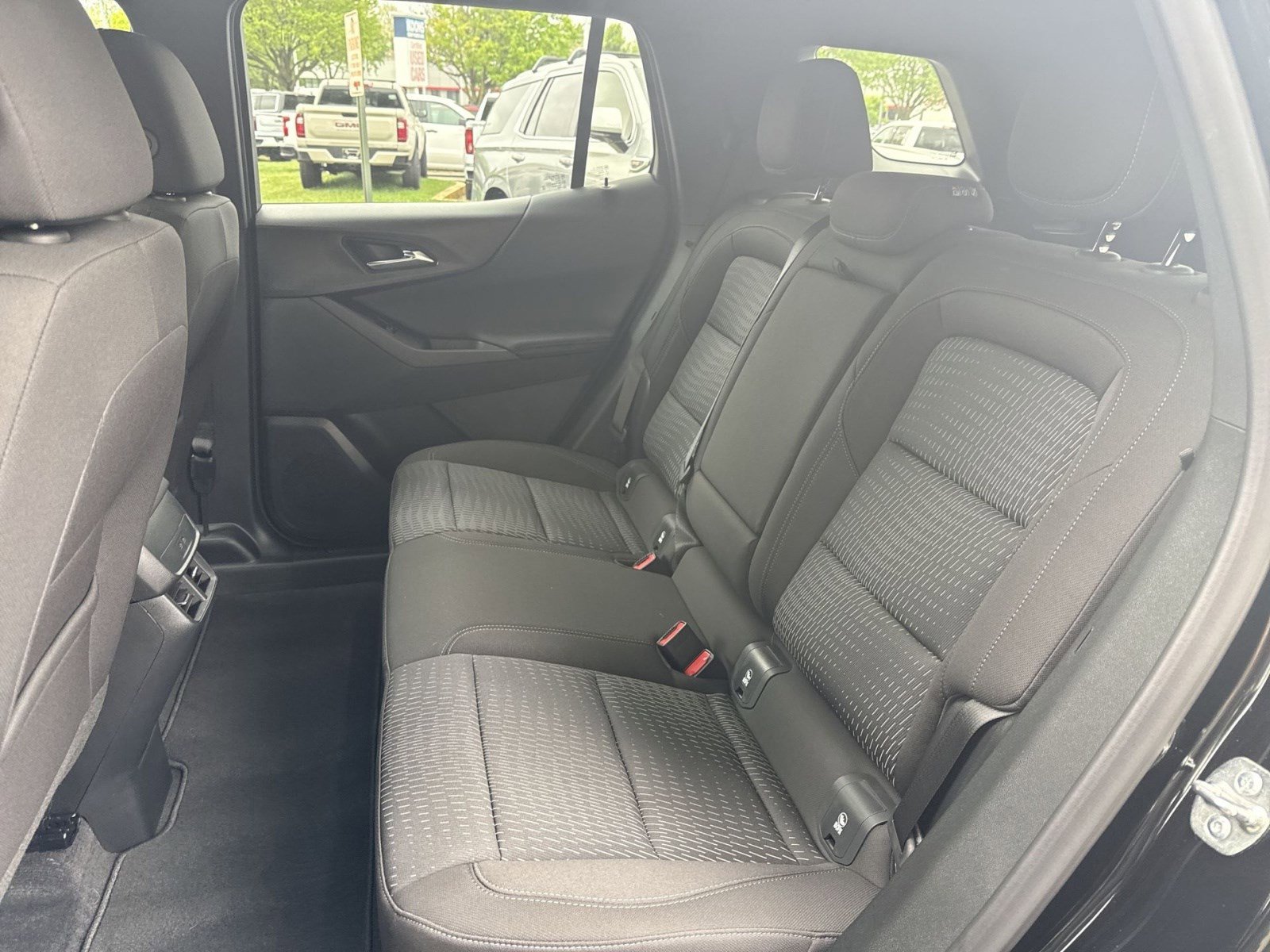 Used 2026 Chevrolet Equinox LT w/ Safety and Technology Package AWD/4WD image 24