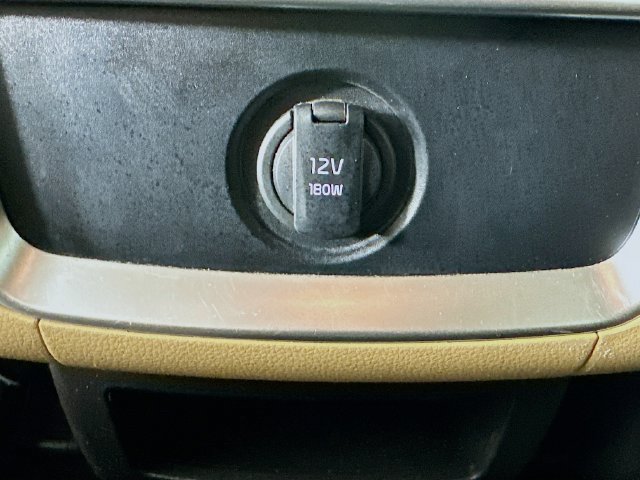 Used 2024 Kia Carnival EX FWD image 25