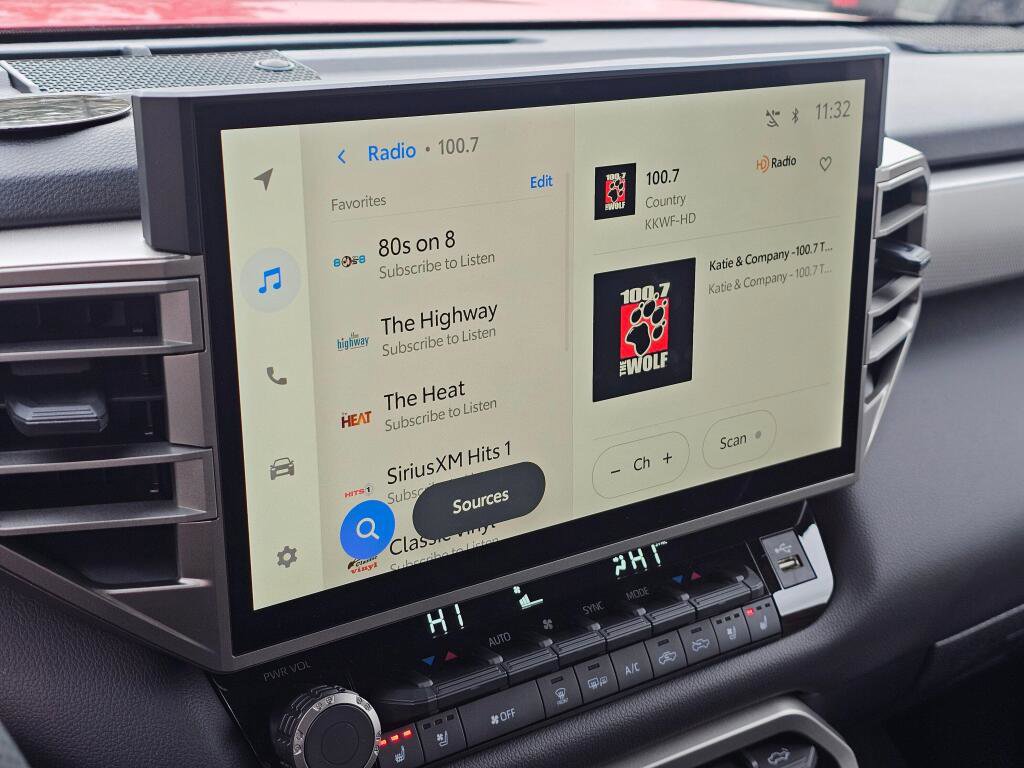 Used 2025 Toyota Tundra Limited w/ TRD Off-Road Package image 34