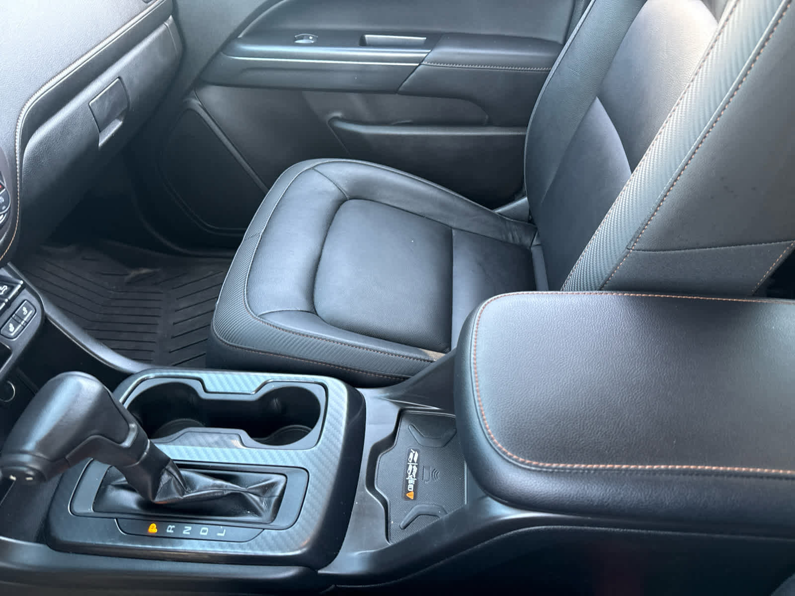 Used 2021 GMC Canyon AT4 w/ Driver Alert Package image 17