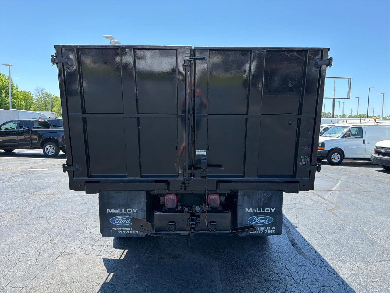 Used 2019 Ford F750 2WD Crew Cab Super Duty image 7