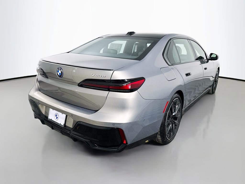 New 2026 BMW 750e xDrive w/ Executive Package image 5