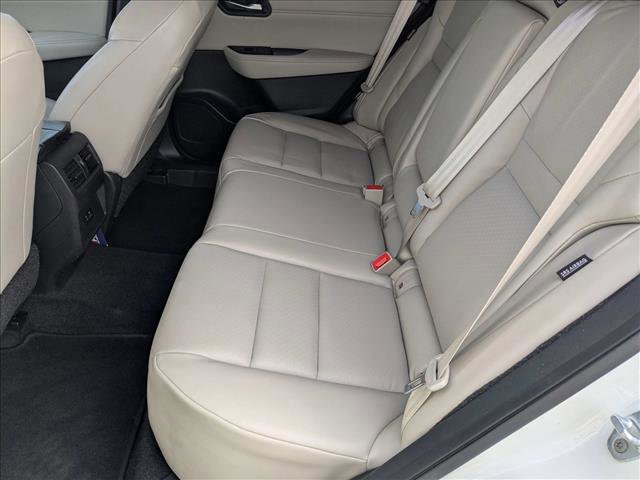 Used 2023 Nissan Rogue SV w/ SV Premium B Package image 19