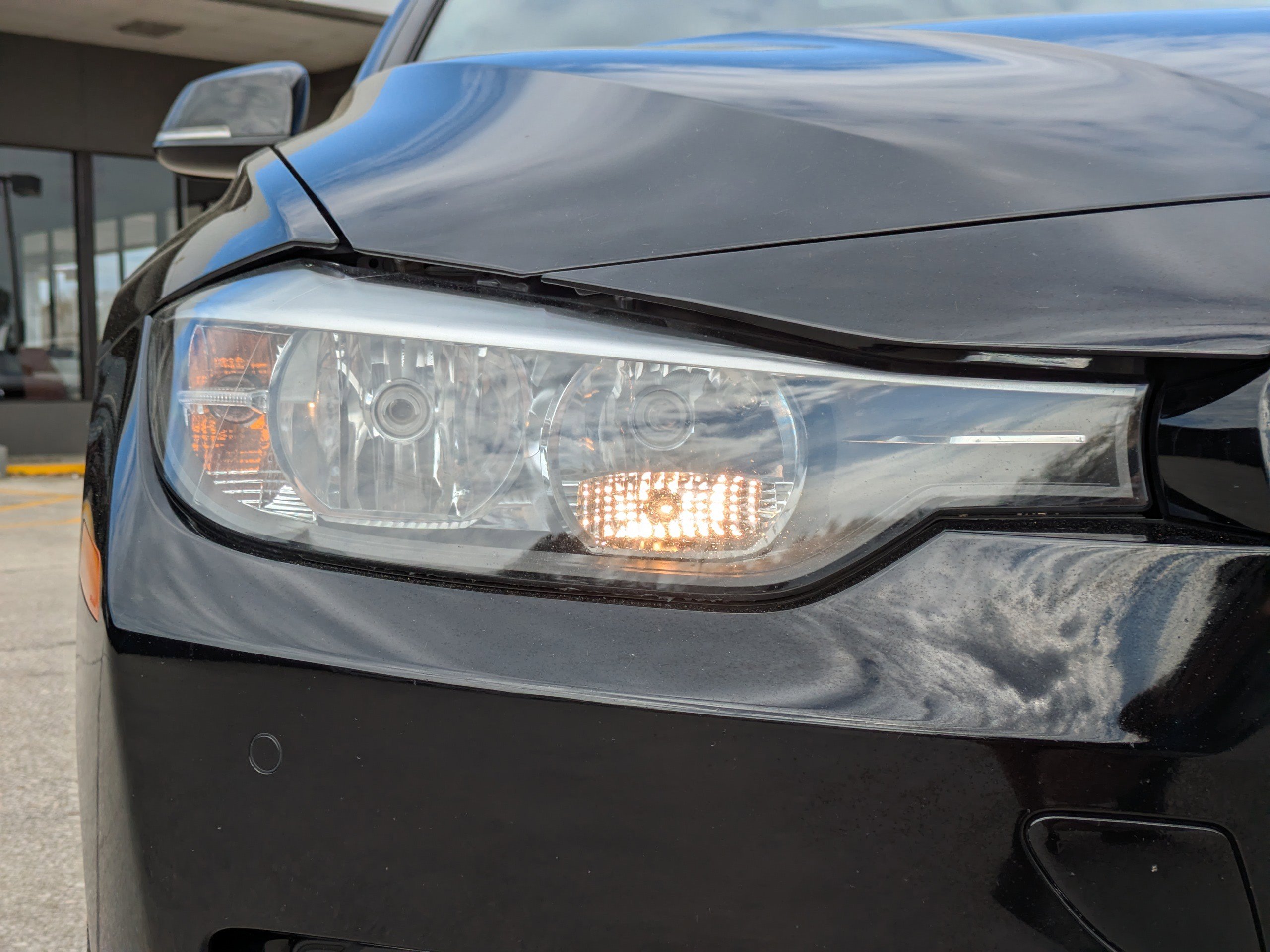 Used 2015 BMW 320i xDrive Sedan image 11