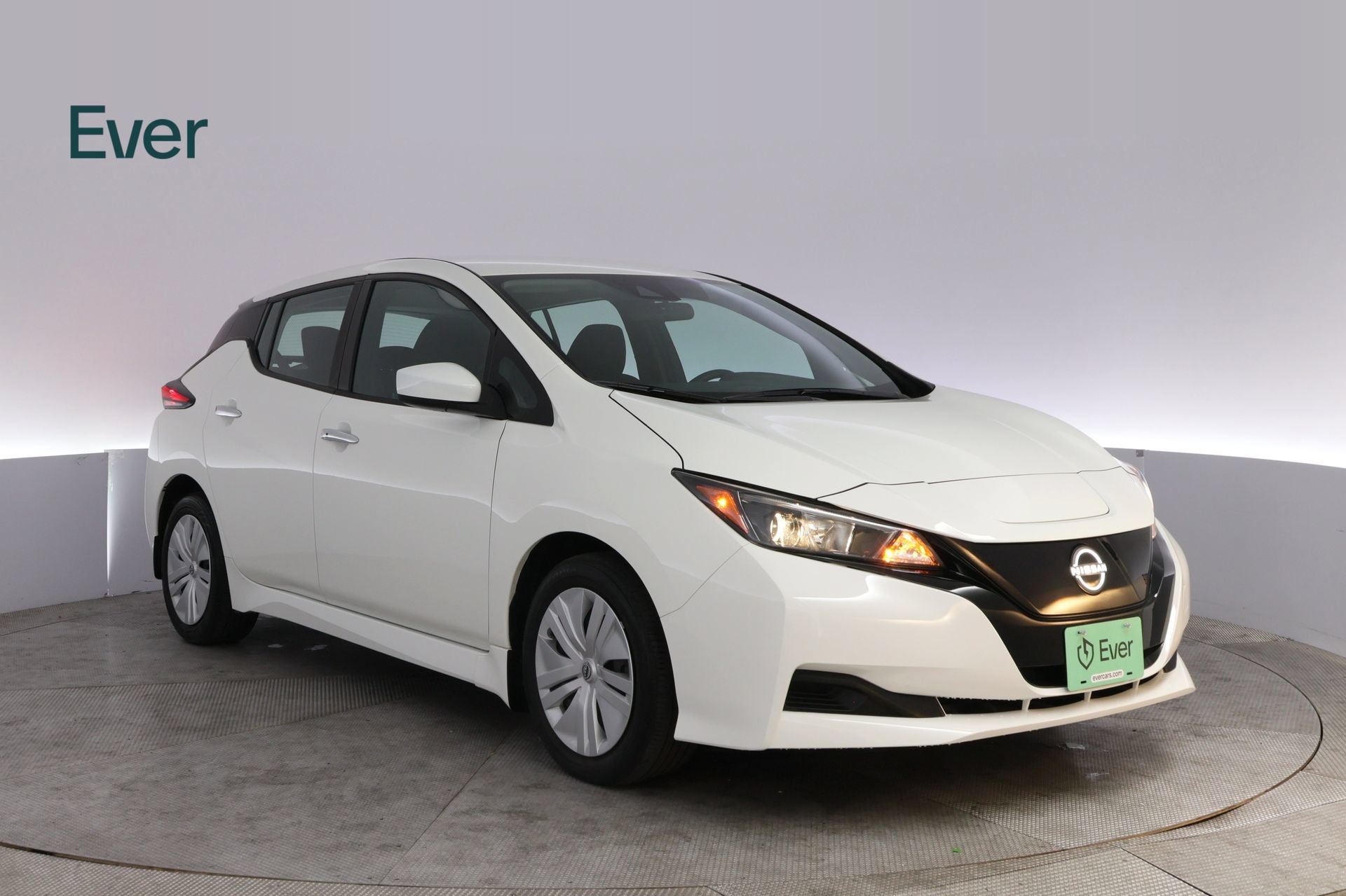 Used 2025 Nissan Leaf S FWD image 13