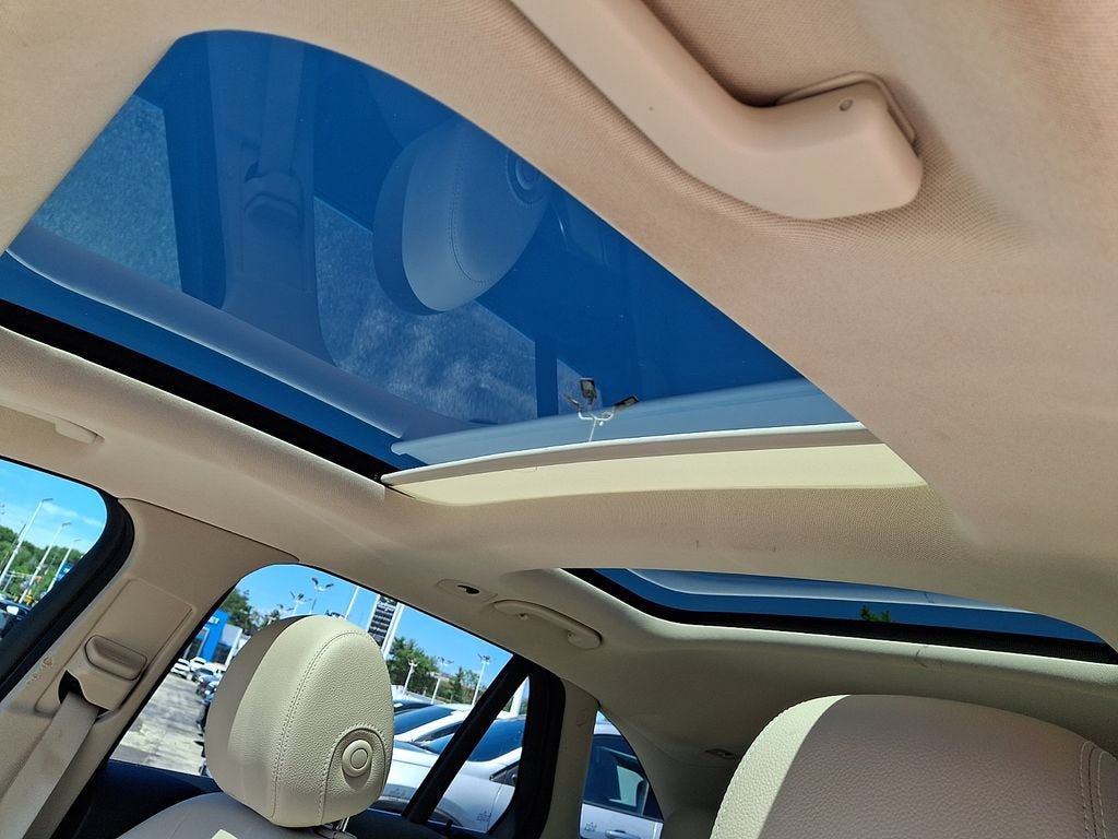 Used 2018 Mercedes-Benz GLC 300 4MATIC image 16