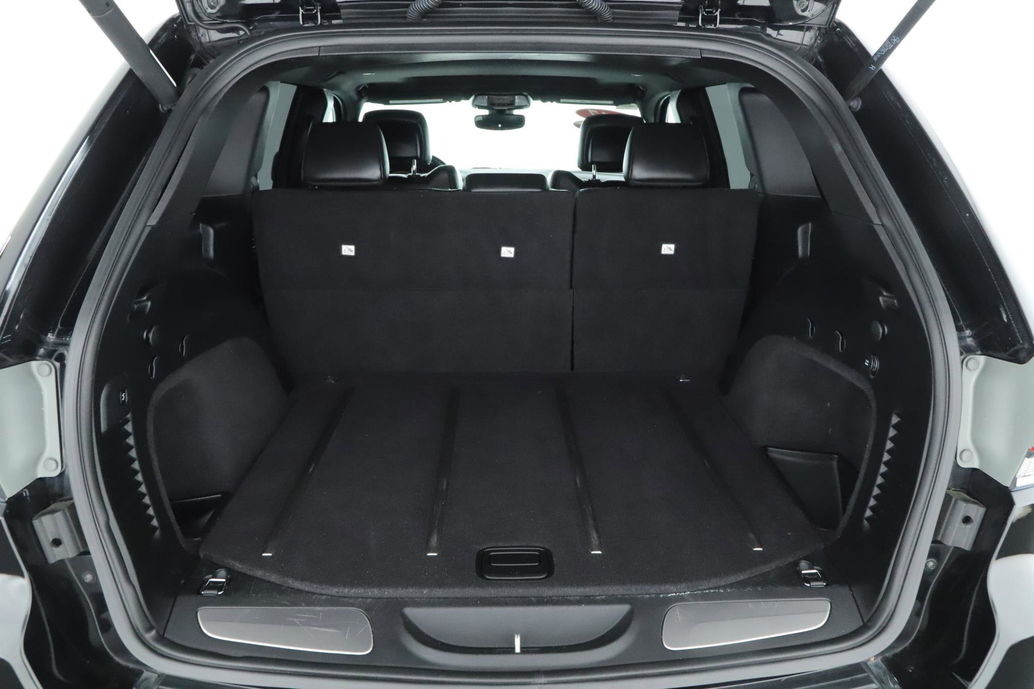 Used 2017 Jeep Grand Cherokee Limited image 18