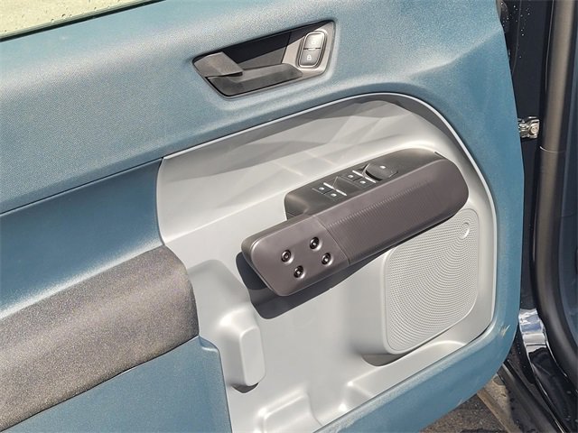 New 2025 Ford Maverick XL image 8