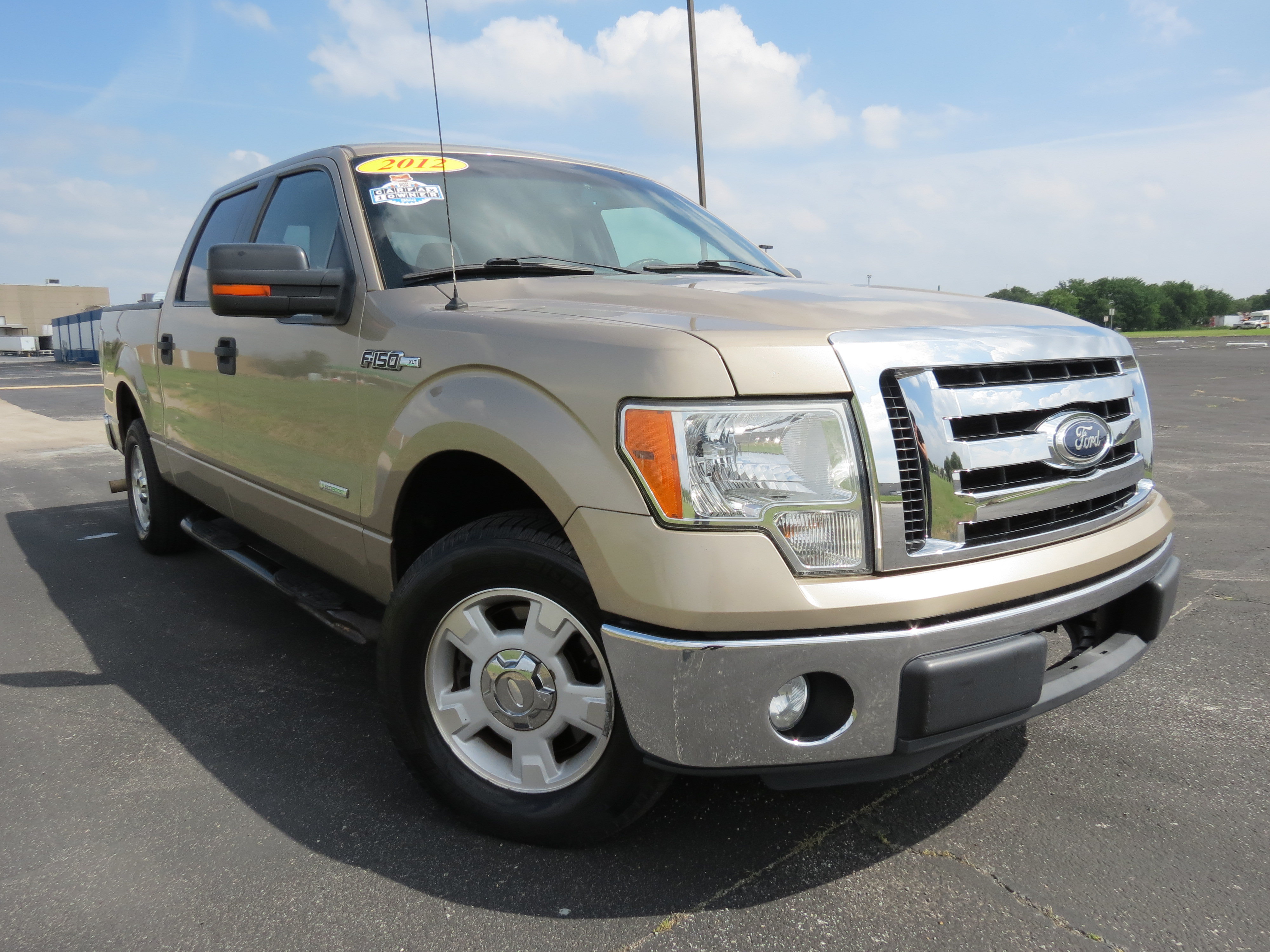 Used 2012 Ford F150 XLT w/ XLT Convenience Pkg RWD image 2