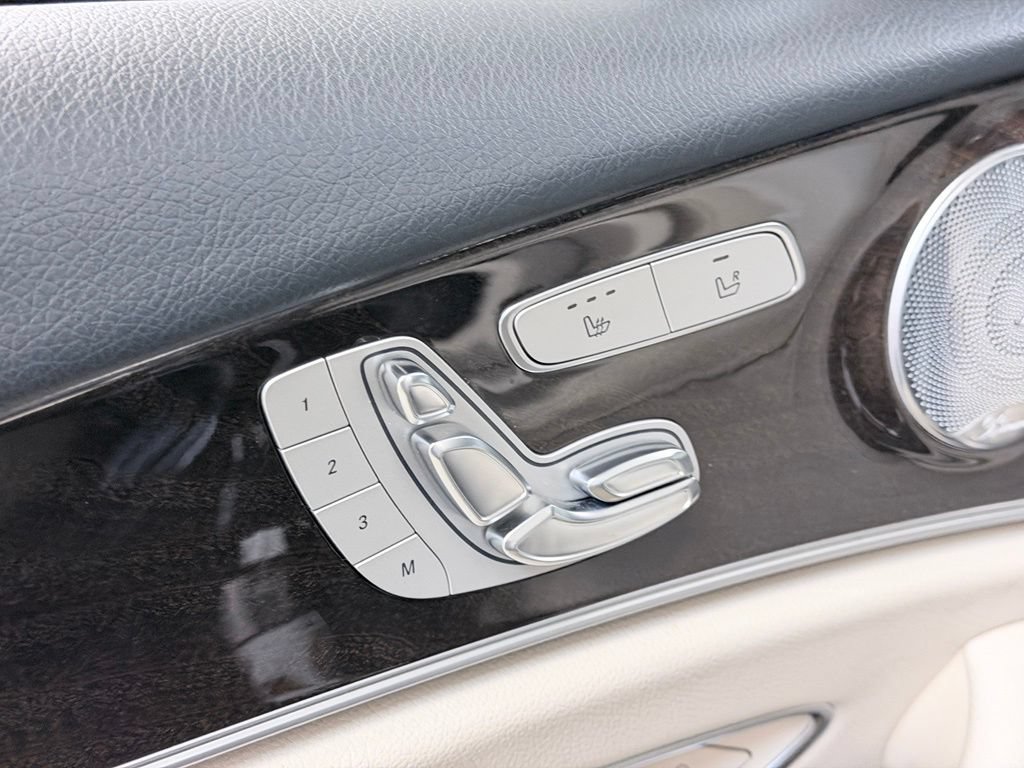Used 2019 Mercedes-Benz E 300 image 9