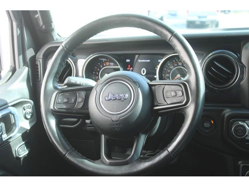 Used 2022 Jeep Wrangler Unlimited Sport AWD/4WD image 16