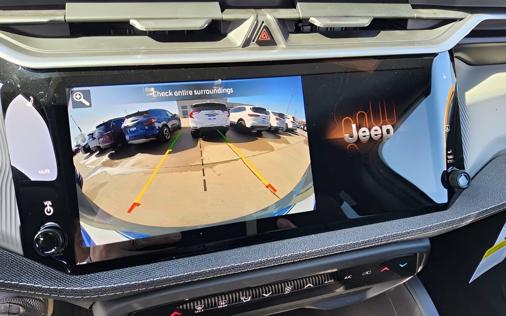 New 2026 Jeep Cherokee Laredo AWD/4WD image 12