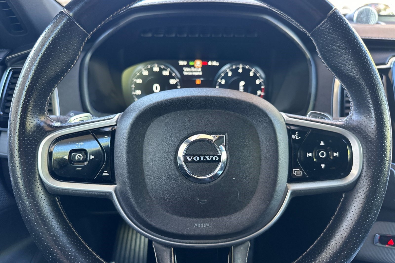 Used 2019 Volvo XC90 T6 R-Design w/ Advanced Package AWD/4WD image 17