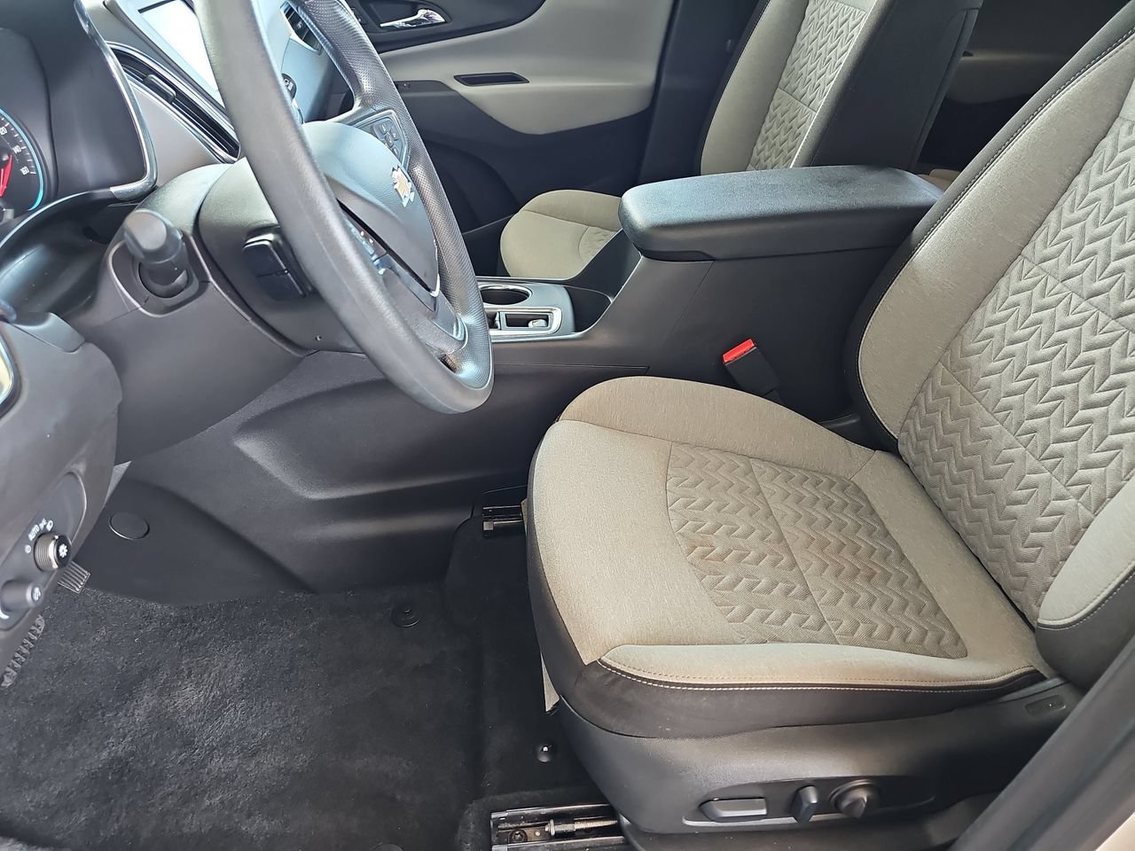 Used 2024 Chevrolet Equinox LS w/ LS Convenience Package AWD/4WD image 19