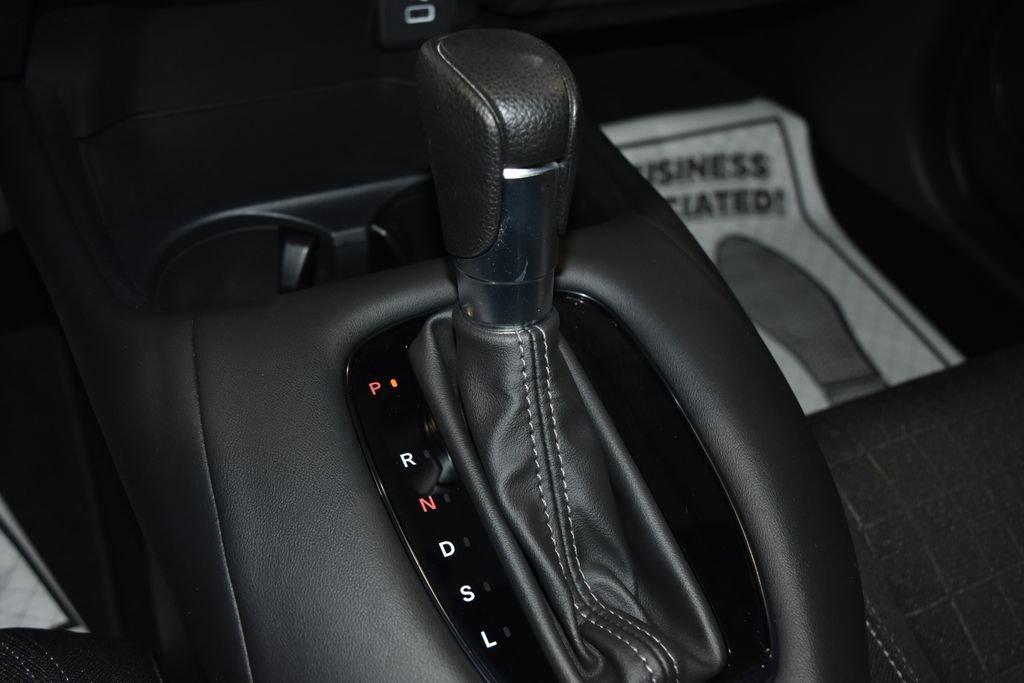 Used 2023 Honda HR-V LX image 16