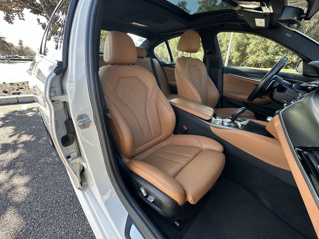 Certified 2023 BMW 540i w/ M Sport Package image 29