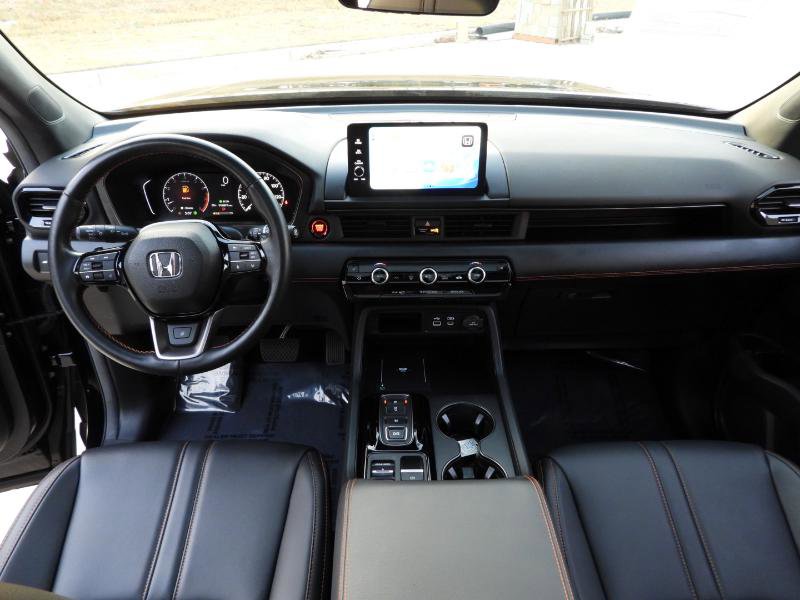 Used 2025 Honda Pilot TrailSport image 44