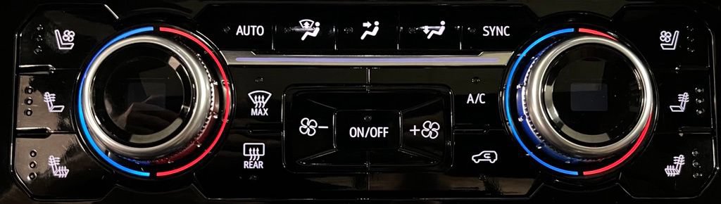 Used 2024 GMC Sierra 3500 Denali Ultimate AWD/4WD image 39